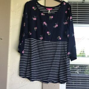 Flower and Stripe 3/4 sleeve shirt